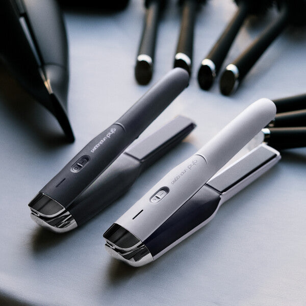 ghd UNPLUGGED Cordless Straightener - Matte White