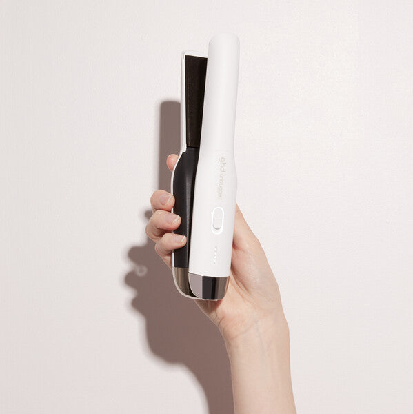 ghd UNPLUGGED Cordless Straightener - Matte White