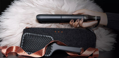 GHD CHRONOS HAIR STRAIGHTENER FESTIVE GIFT SET IN BLACK