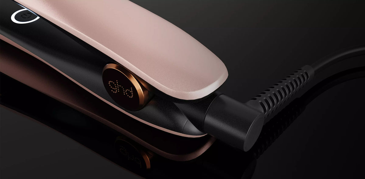 GHD GOLD HAIR STRAIGHTENER FESTIVE GIFT SET IN CASHMERE BEIGE