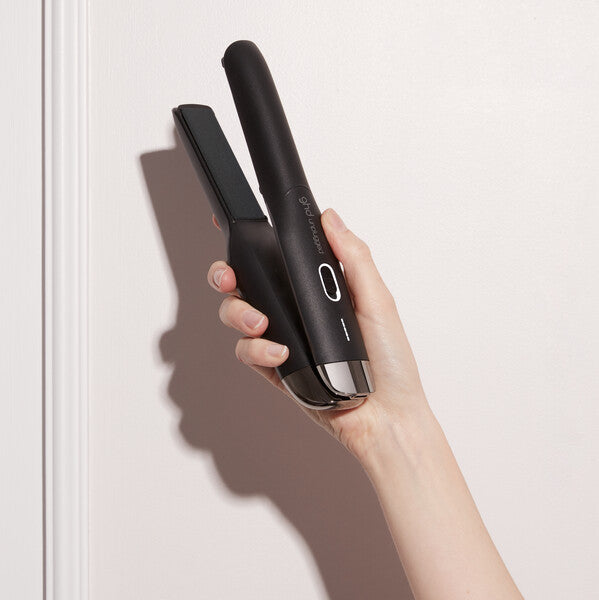 ghd UNPLUGGED Cordless Straightener- Matte Black