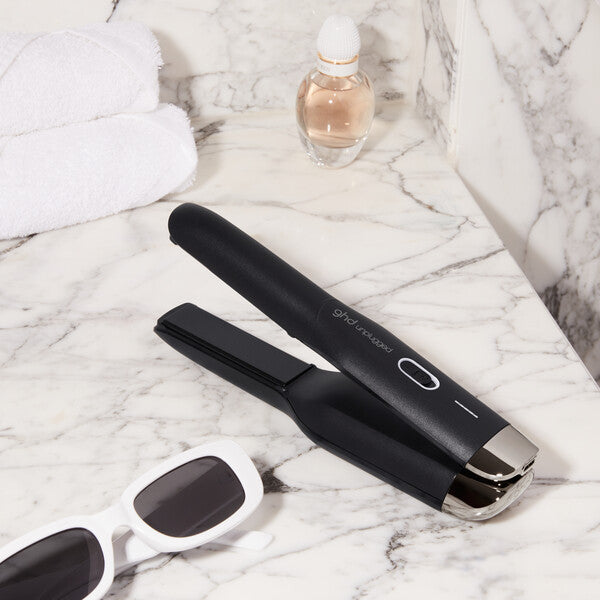 ghd UNPLUGGED Cordless Straightener- Matte Black